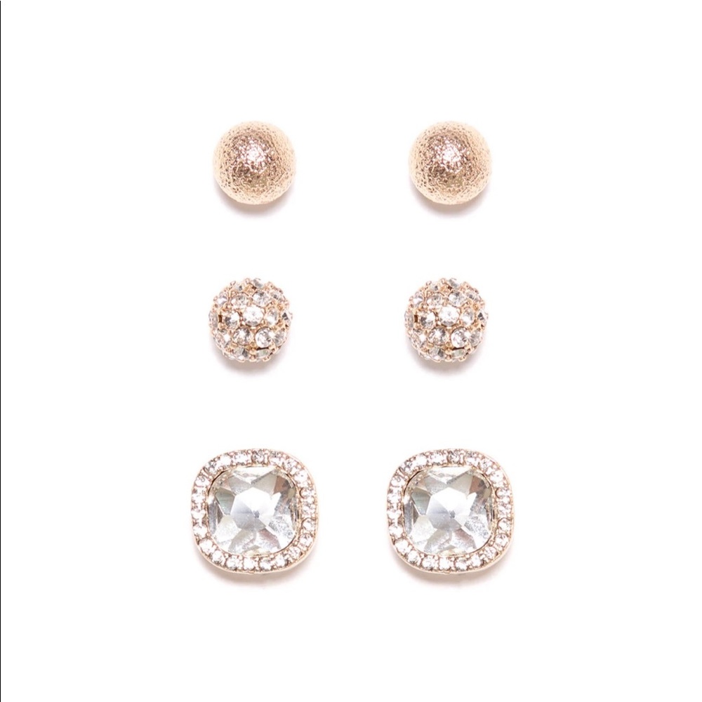Fashion Nova Stud Earring Set